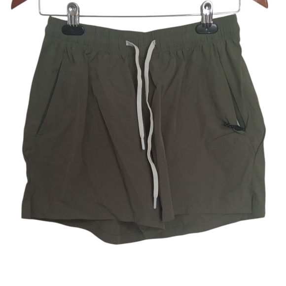 Green Running Shorts Size X-Small - Picture 1 of 3